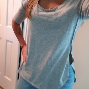 3/4 sleeve lightweight heather gray shirt